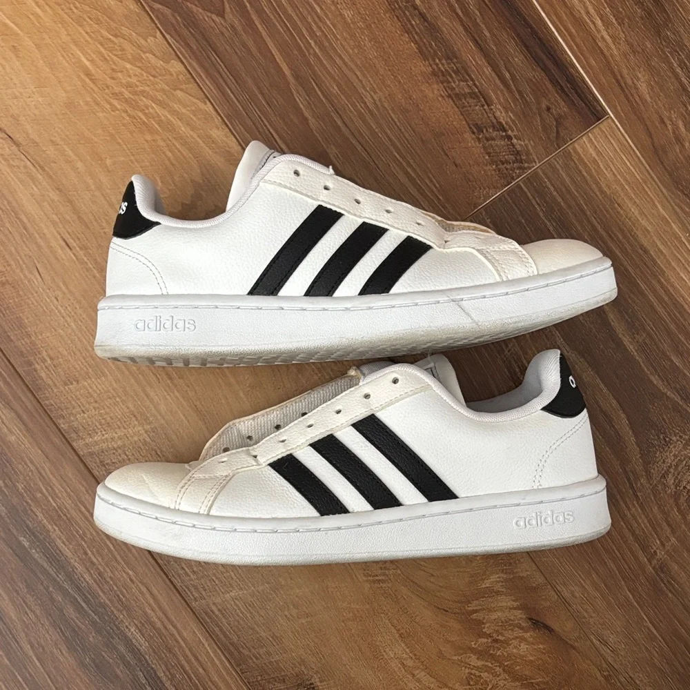2/$22🌼 Adidas Grand Court Sneakers with Classic White and Black - Picture 10 of 14